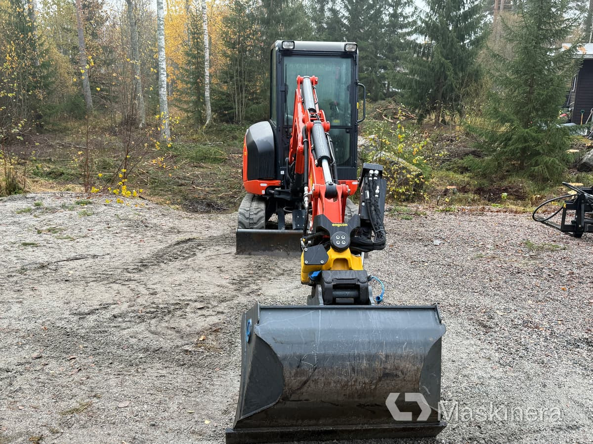 Excavadora de cadenas Grävmaskin Kubota KX027-4 med många redskap: foto 9 Excavadora de cadenas Grävmaskin Kubota KX027-4 med många redskap: foto 9
