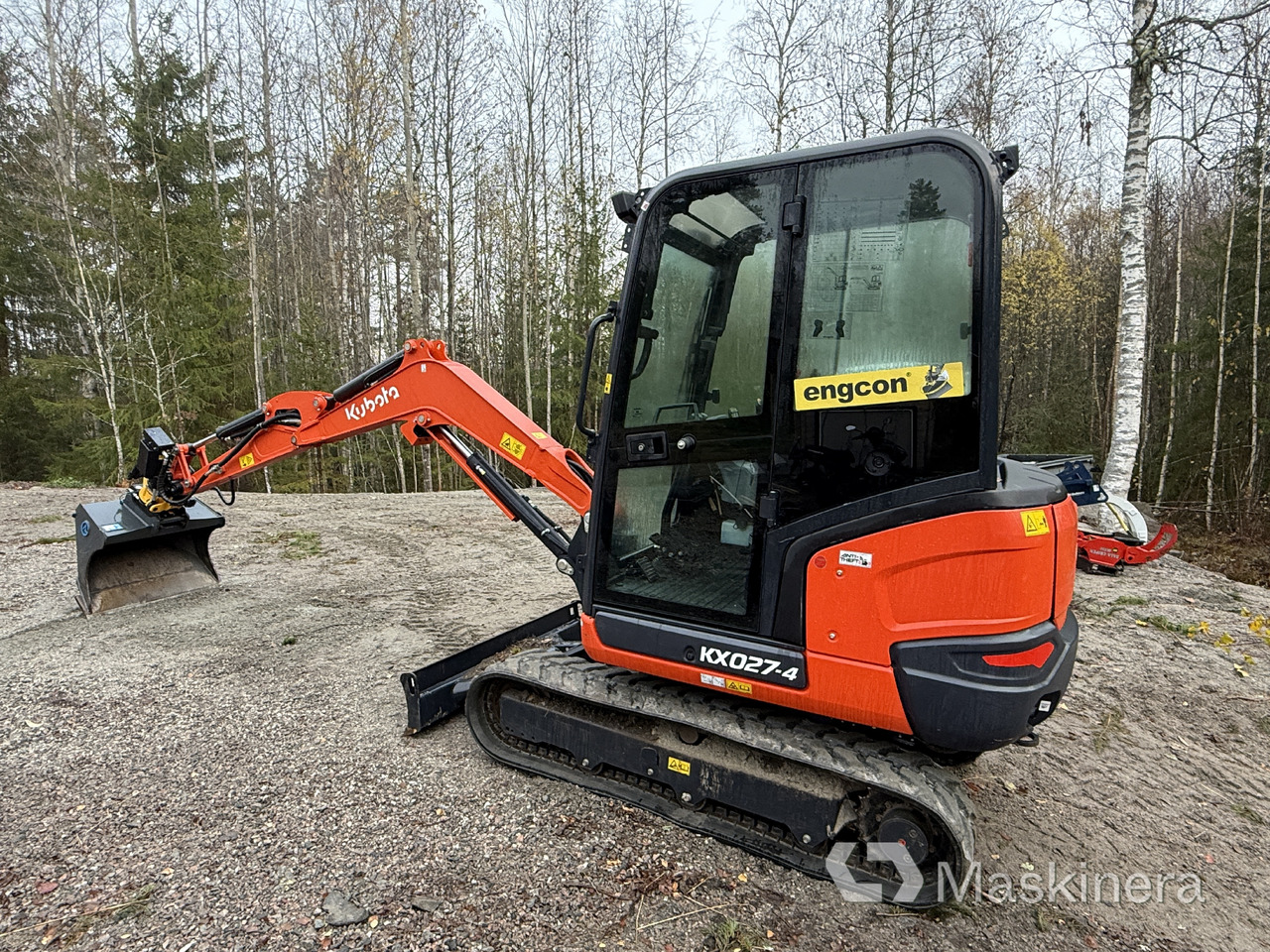Grävmaskin Kubota KX027-4 med många redskap - Excavadora de cadenas: foto 3 Grävmaskin Kubota KX027-4 med många redskap - Excavadora de cadenas: foto 3