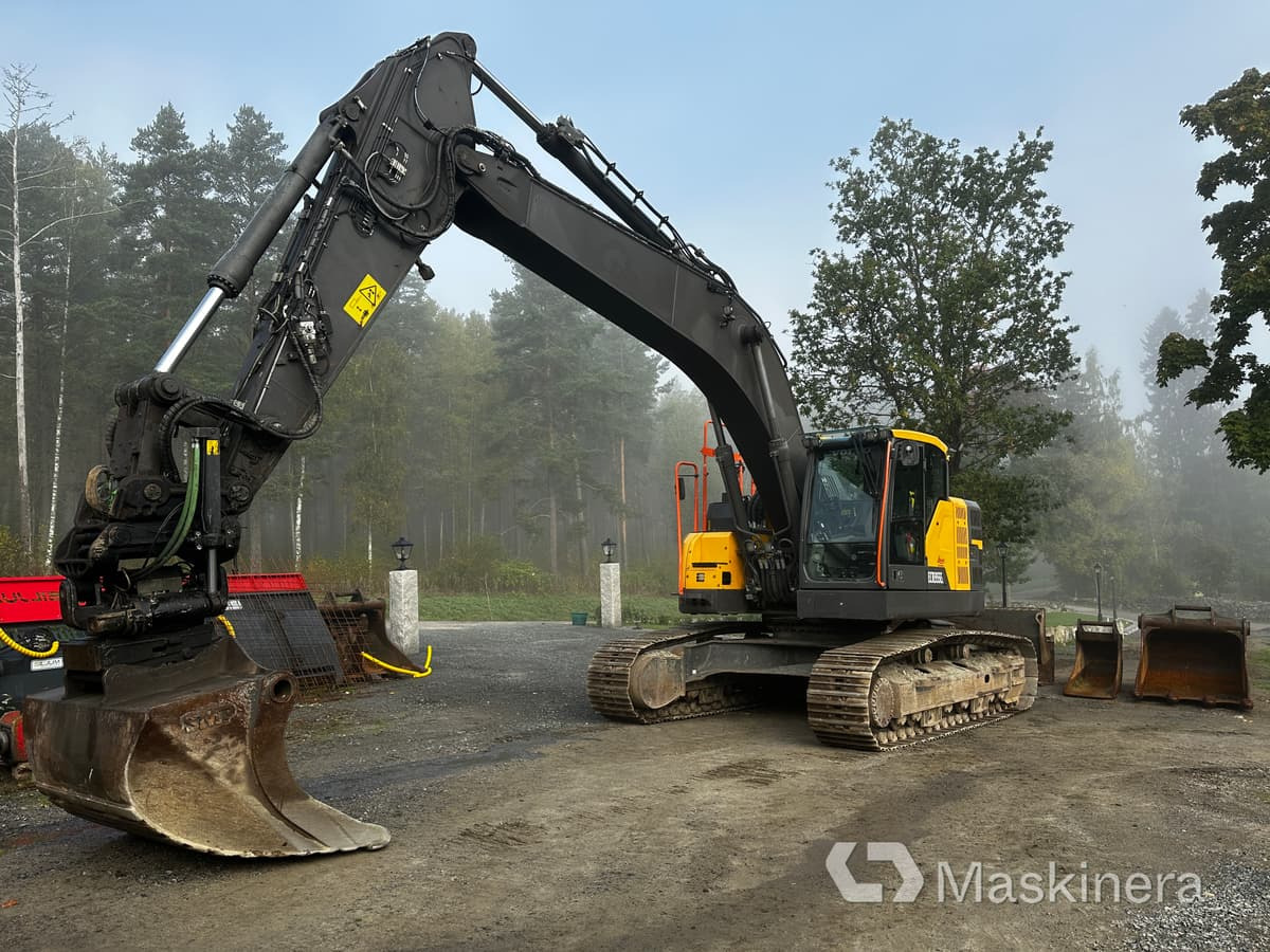 Grävmaskin Volvo ECR355EL GPS & tillbehör - Excavadora de cadenas: foto 1 Grävmaskin Volvo ECR355EL GPS & tillbehör - Excavadora de cadenas: foto 1