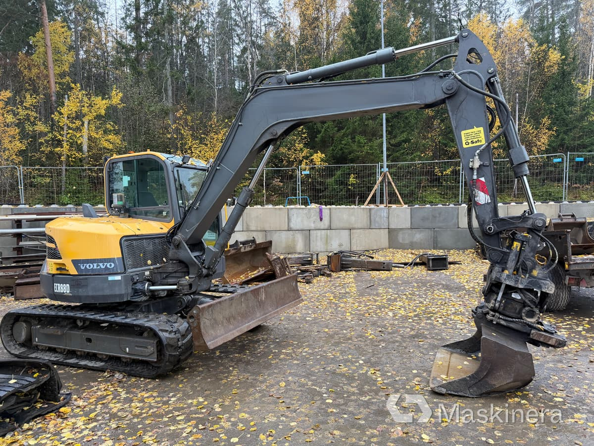 Grävmaskin Volvo ECR88D med tillbehör - Excavadora de cadenas: foto 3 Grävmaskin Volvo ECR88D med tillbehör - Excavadora de cadenas: foto 3