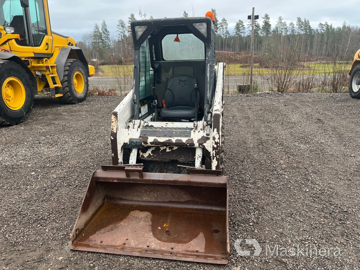 Kompaktlastare Bobcat S100 - Minicargadora: foto 2 Kompaktlastare Bobcat S100 - Minicargadora: foto 2