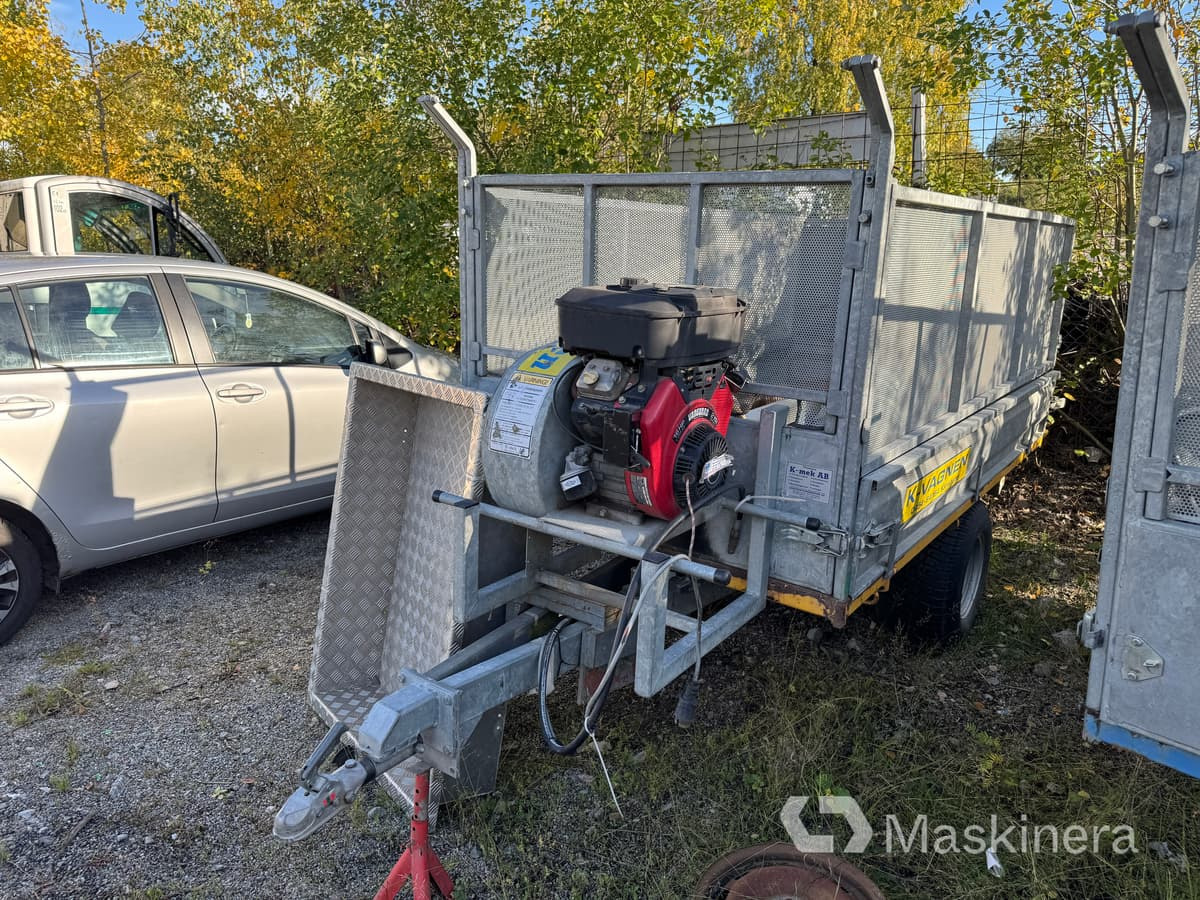 Lövvagn K-Vagnen med bensinmotor - Maquinaria de jardinería, Remolque: foto 1 Lövvagn K-Vagnen med bensinmotor - Maquinaria de jardinería, Remolque: foto 1