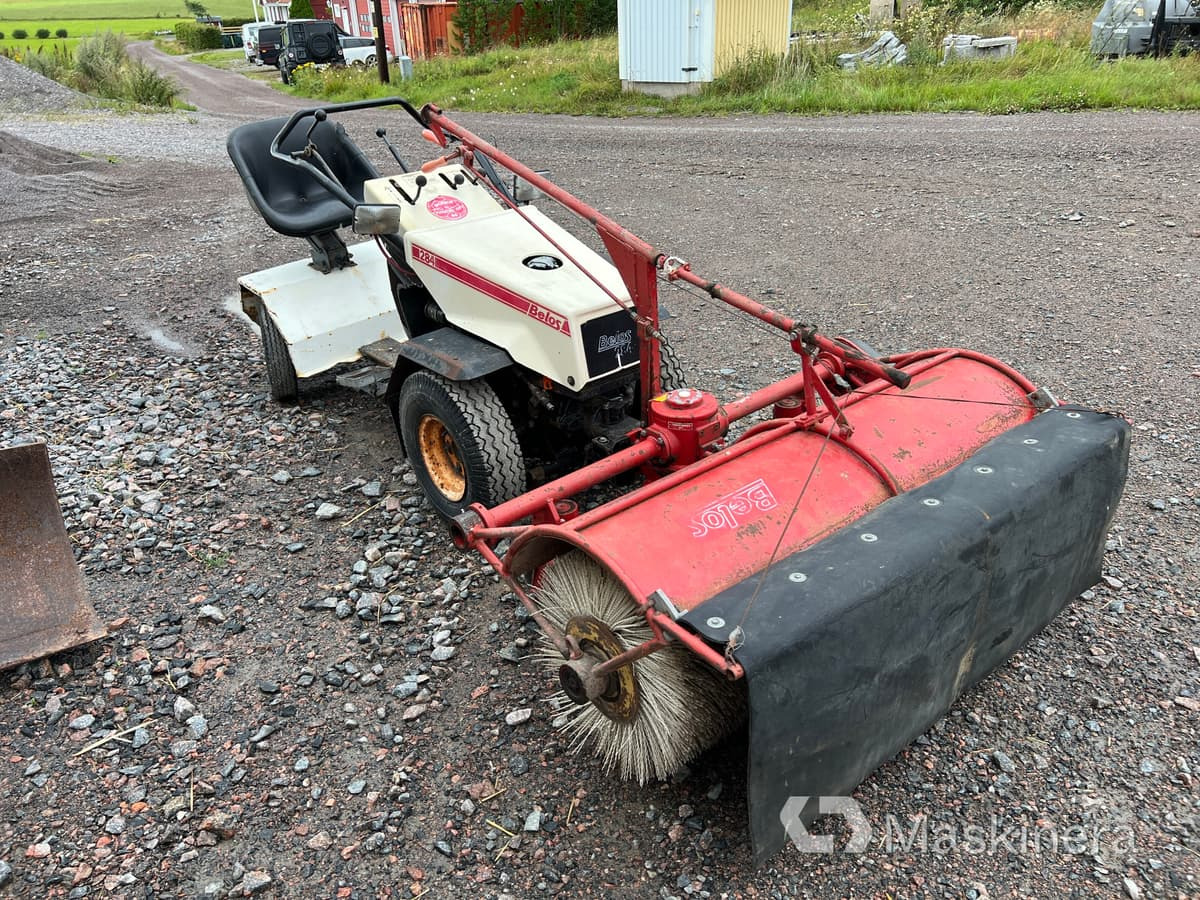 Redskapsbärare Belos 284 med redskap - Barredora vial: foto 3 Redskapsbärare Belos 284 med redskap - Barredora vial: foto 3