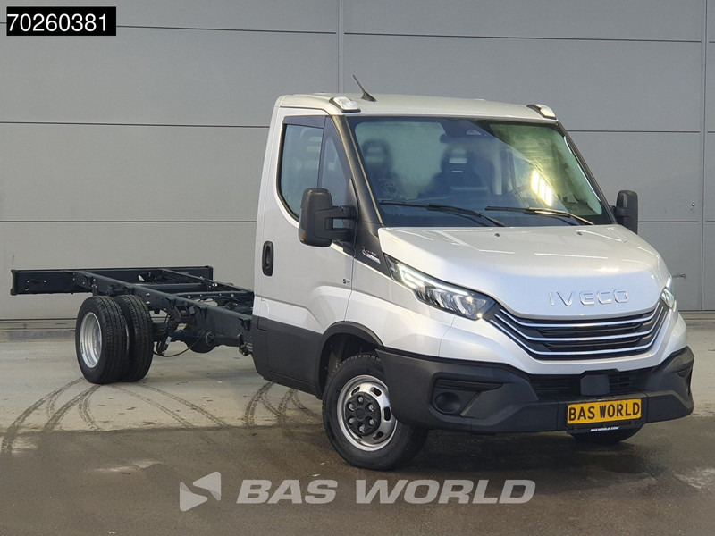 Iveco Daily 35C21 Automaat 410wb Dubbellucht 2025model Chassis Cabine ACC Fahrgestell Airco - Furgoneta: foto 2 Iveco Daily 35C21 Automaat 410wb Dubbellucht 2025model Chassis Cabine ACC Fahrgestell Airco - Furgoneta: foto 2