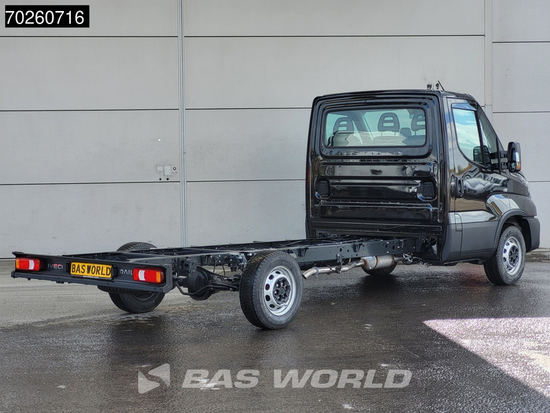 Iveco Daily 35S21 Chassis cabine Automaat 410WB ACC LED Parkeersensoren Euro6 Fahrgestell Chassis Airco - Furgoneta: foto 3 Iveco Daily 35S21 Chassis cabine Automaat 410WB ACC LED Parkeersensoren Euro6 Fahrgestell Chassis Airco - Furgoneta: foto 3