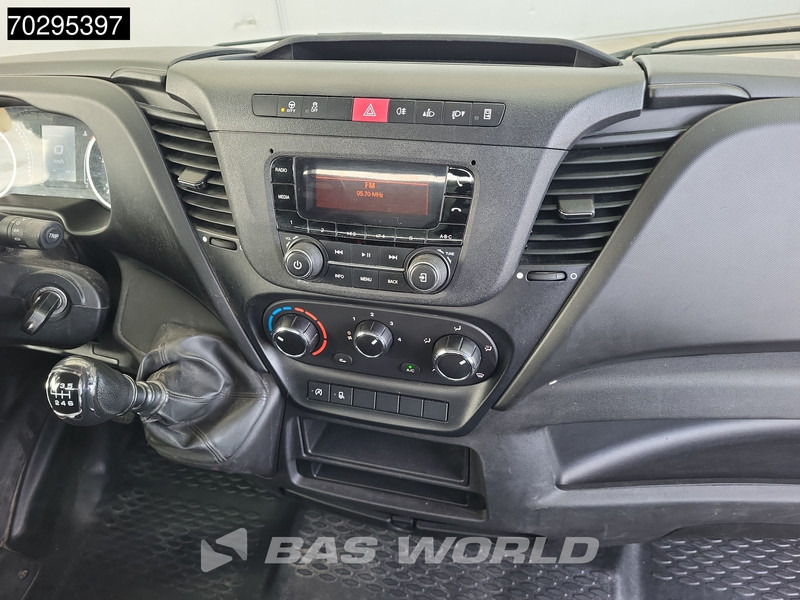 Arrendamiento de Iveco Daily 35C14 Kipper met Kist 3500kg trekhaak Airco Cruise Benne Tipper Kieper 2m3 Airco Trekhaak Cruise control Iveco Daily 35C14 Kipper met Kist 3500kg trekhaak Airco Cruise Benne Tipper Kieper 2m3 Airco Trekhaak Cruise control: foto 13