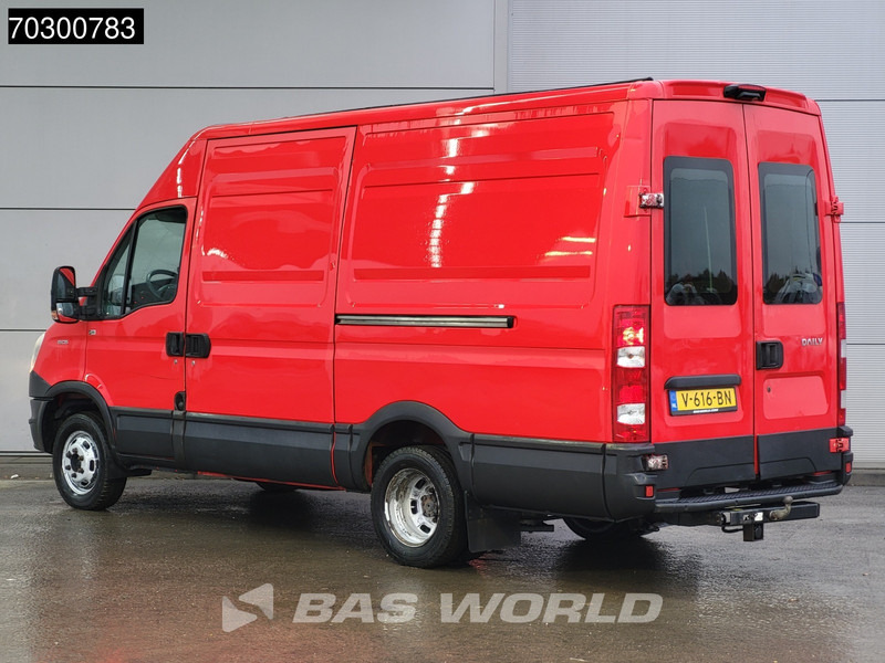 Iveco Daily 35C15 3.0L Luchtvering 2x Schuifdeur Dubbellucht L2H2 3,5t Trekhaak Cruise Parkeersensoren Euro6 L2 Trekhaak Cruise control - Furgón: foto 2 Iveco Daily 35C15 3.0L Luchtvering 2x Schuifdeur Dubbellucht L2H2 3,5t Trekhaak Cruise Parkeersensoren Euro6 L2 Trekhaak Cruise control - Furgón: foto 2