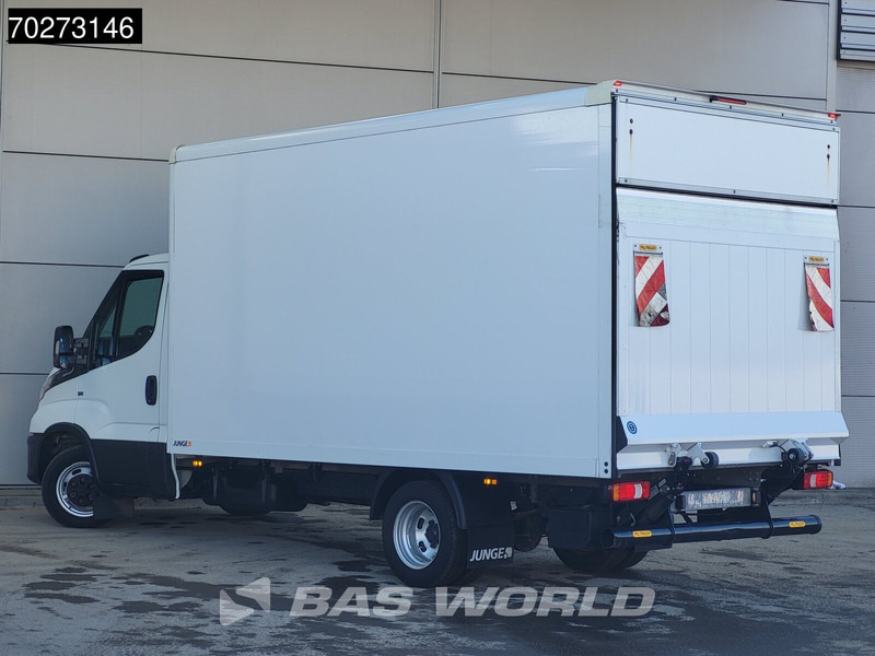 Iveco Daily 35C16 Automaat Laadklep Bakwagen Airco Camera Dubbellucht Meubelbak Koffer 19m3 Airco - Furgoneta caja cerrada: foto 2 Iveco Daily 35C16 Automaat Laadklep Bakwagen Airco Camera Dubbellucht Meubelbak Koffer 19m3 Airco - Furgoneta caja cerrada: foto 2