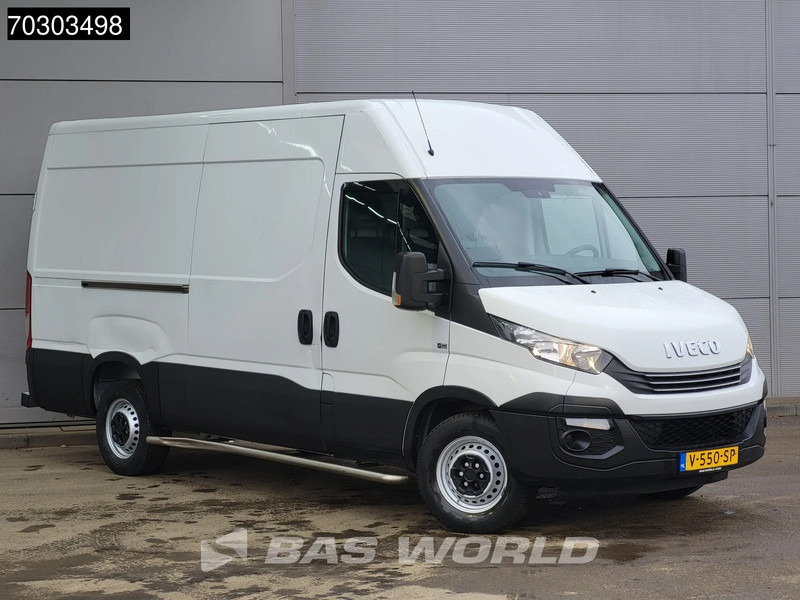 Iveco Daily 35S12 Automaat L2H2 3,5t Trekhaak Airco Cruise APK 12-2026 Euro6 L2 Airco Trekhaak Cruise control - Furgón: foto 3 Iveco Daily 35S12 Automaat L2H2 3,5t Trekhaak Airco Cruise APK 12-2026 Euro6 L2 Airco Trekhaak Cruise control - Furgón: foto 3