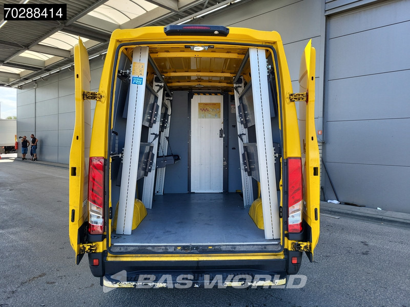Furgón Iveco Daily 35S14 Automaat L2H2 ACC LED 3,5t Trekgewicht Airco Cruise Camera Werkplaatsinrichting Euro6 L2 11m3 Airco: foto 6 Furgón Iveco Daily 35S14 Automaat L2H2 ACC LED 3,5t Trekgewicht Airco Cruise Camera Werkplaatsinrichting Euro6 L2 11m3 Airco: foto 6