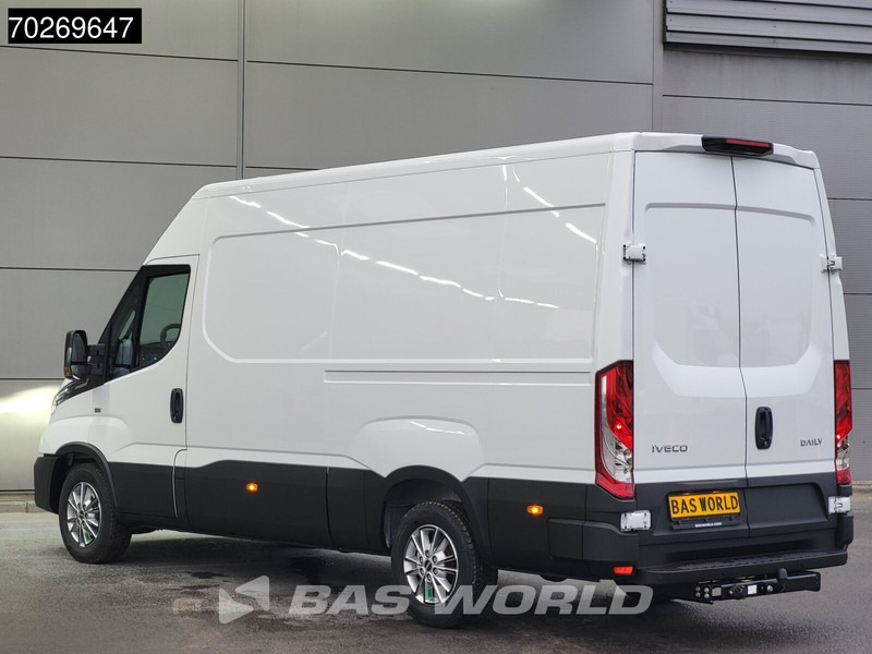 Iveco Daily 35S21 210PK 3.0L Automaat 2025 model L2H2 Trekhaak Tacho ACC LED CarPlay Velgen Camera 12m3 Airco Trekhaak - Furgón: foto 2 Iveco Daily 35S21 210PK 3.0L Automaat 2025 model L2H2 Trekhaak Tacho ACC LED CarPlay Velgen Camera 12m3 Airco Trekhaak - Furgón: foto 2