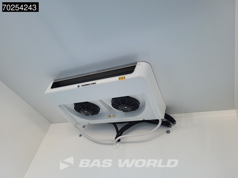 Furgoneta frigorifica nuevo Mercedes-Benz Sprinter 315 CDI Koelwagen Thermo King V-300max 230V stekker Bakwagen Koel Kühlwagen 13m3 Airco Cruise control: foto 9 Furgoneta frigorifica nuevo Mercedes-Benz Sprinter 315 CDI Koelwagen Thermo King V-300max 230V stekker Bakwagen Koel Kühlwagen 13m3 Airco Cruise control: foto 9