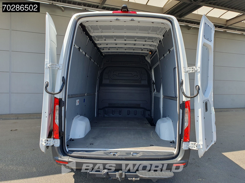 Mercedes-Benz Sprinter 319 CDI Automaat L2H2 190PK Trekhaak Airco Camera Parkeersensoren MBUX CarPlay Euro6 L2 12m3 Airco Trekhaak - Furgón: foto 3 Mercedes-Benz Sprinter 319 CDI Automaat L2H2 190PK Trekhaak Airco Camera Parkeersensoren MBUX CarPlay Euro6 L2 12m3 Airco Trekhaak - Furgón: foto 3