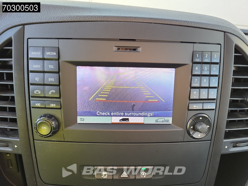 Furgoneta pequeña Mercedes-Benz Vito 114 L3H1 Trekhaak Navi Airco Cruise Camera Parkeersensoren v+a Werkplaatsinrichting APK 06-2026 Euro6 L3 Long Airco Trekhaak Cru: foto 18