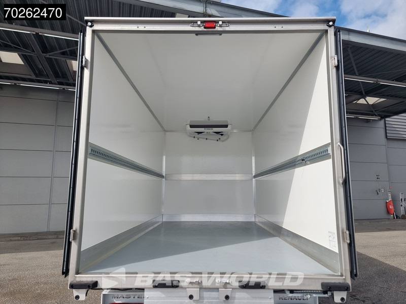 Renault Master 170pk Koelwagen 2025model BPM vrij! Thermo King C-250 LED Airco Cruise Carplay Koeler Koel Kühlwagen Kühlkoffer 17m3 Airco Cruise cont - Furgoneta frigorifica: foto 3 Renault Master 170pk Koelwagen 2025model BPM vrij! Thermo King C-250 LED Airco Cruise Carplay Koeler Koel Kühlwagen Kühlkoffer 17m3 Airco Cruise cont - Furgoneta frigorifica: foto 3