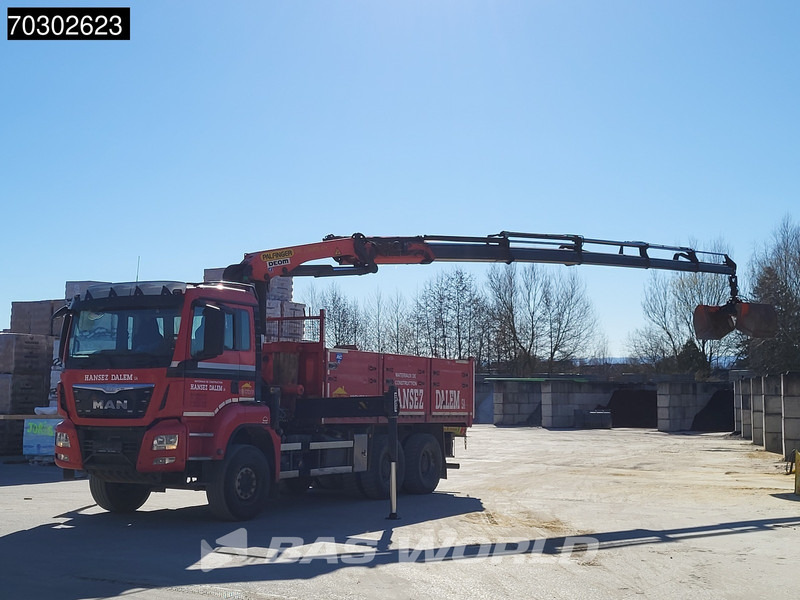 MAN TGS 33.440 6X4 Palfinger PK23001-EH Kran Crane Big-Axle 13m3 tipper Euro 6 - Camión volquete, Camión grúa: foto 2 MAN TGS 33.440 6X4 Palfinger PK23001-EH Kran Crane Big-Axle 13m3 tipper Euro 6 - Camión volquete, Camión grúa: foto 2