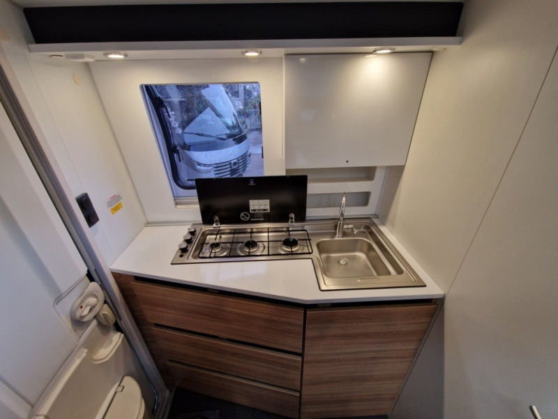 ADRIA ACTION 391 LH - Caravana: foto 4 ADRIA ACTION 391 LH - Caravana: foto 4