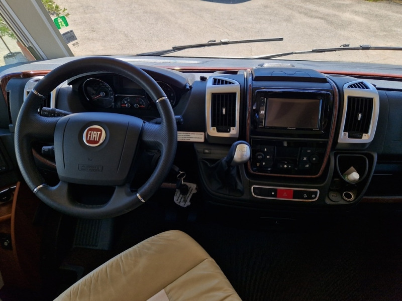 Autocaravana integral Carthago E-Line 51 QB: foto 6 Autocaravana integral Carthago E-Line 51 QB: foto 6