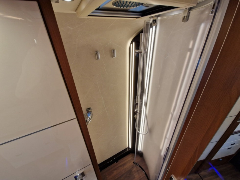 Autocaravana integral nuevo Carthago Liner For Two I 53: foto 20 Autocaravana integral nuevo Carthago Liner For Two I 53: foto 20