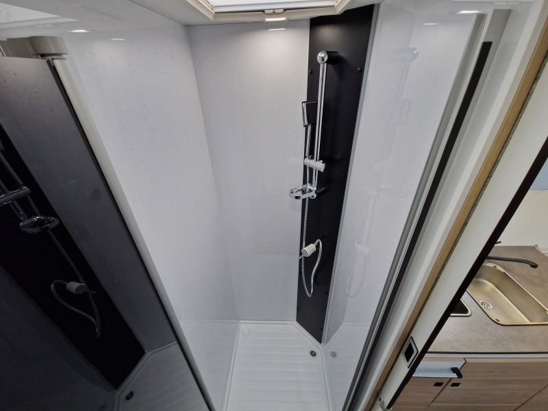 Chausson 640 First Line Ford - Autocaravana perfilada: foto 4 Chausson 640 First Line Ford - Autocaravana perfilada: foto 4