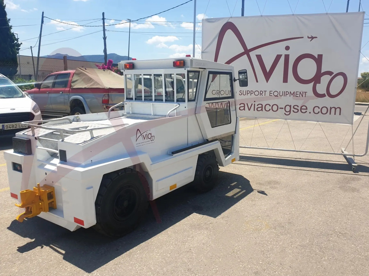 CHARLATTE T135 AC - Tractor de equipaje: foto 1 CHARLATTE T135 AC - Tractor de equipaje: foto 1