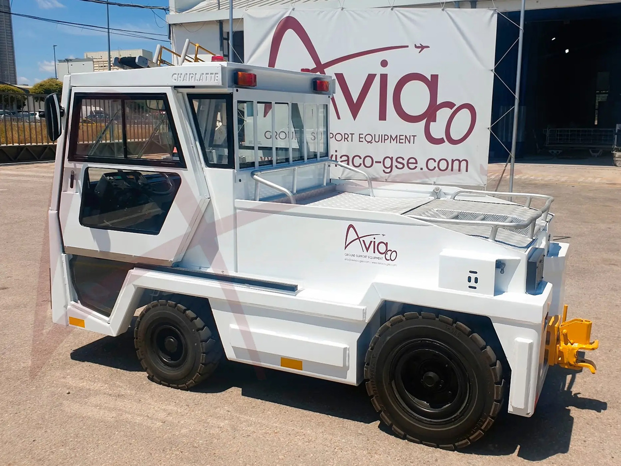 CHARLATTE T135 - Tractor de equipaje: foto 3 CHARLATTE T135 - Tractor de equipaje: foto 3