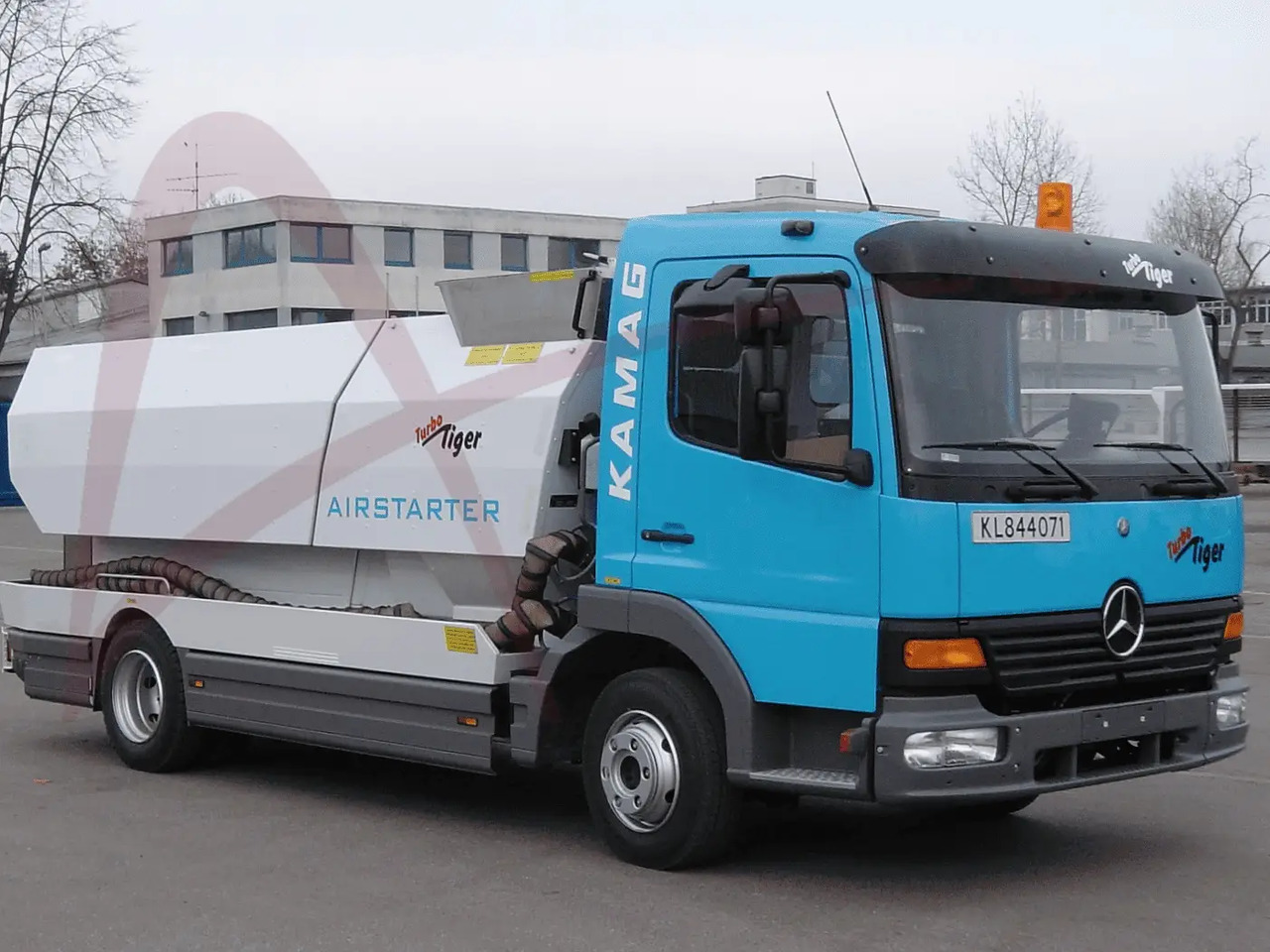 KAMAG TU-SP 850/400 - Equipo de apoyo en tierra: foto 2 KAMAG TU-SP 850/400 - Equipo de apoyo en tierra: foto 2