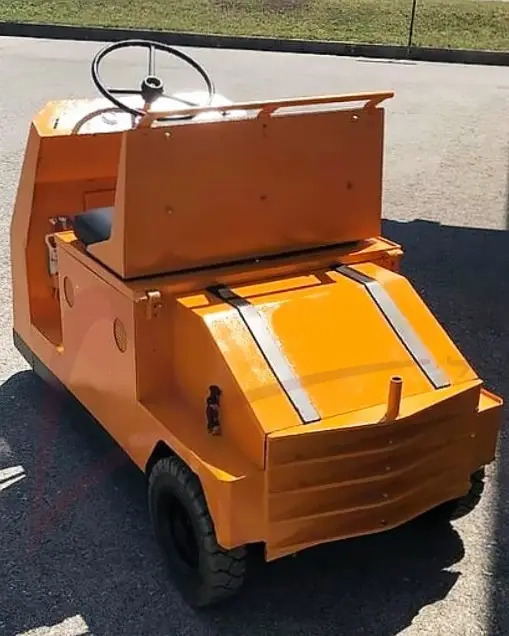 FUMA ES60 - Tractor de equipaje: foto 2 FUMA ES60 - Tractor de equipaje: foto 2