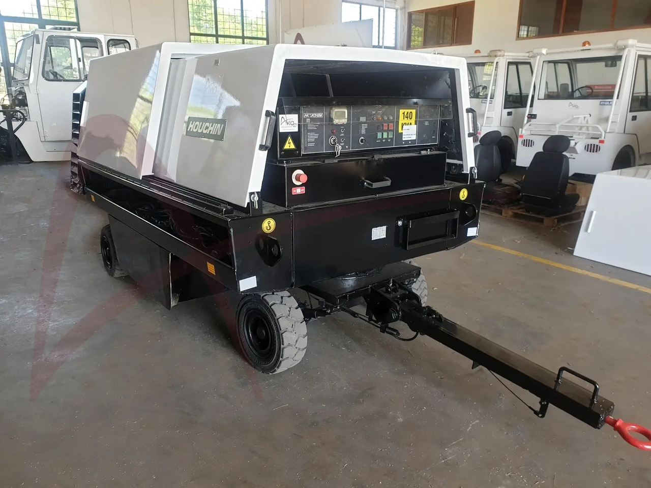 HOUCHIN C690-140 - Unidad de potencia en tierra: foto 2 HOUCHIN C690-140 - Unidad de potencia en tierra: foto 2