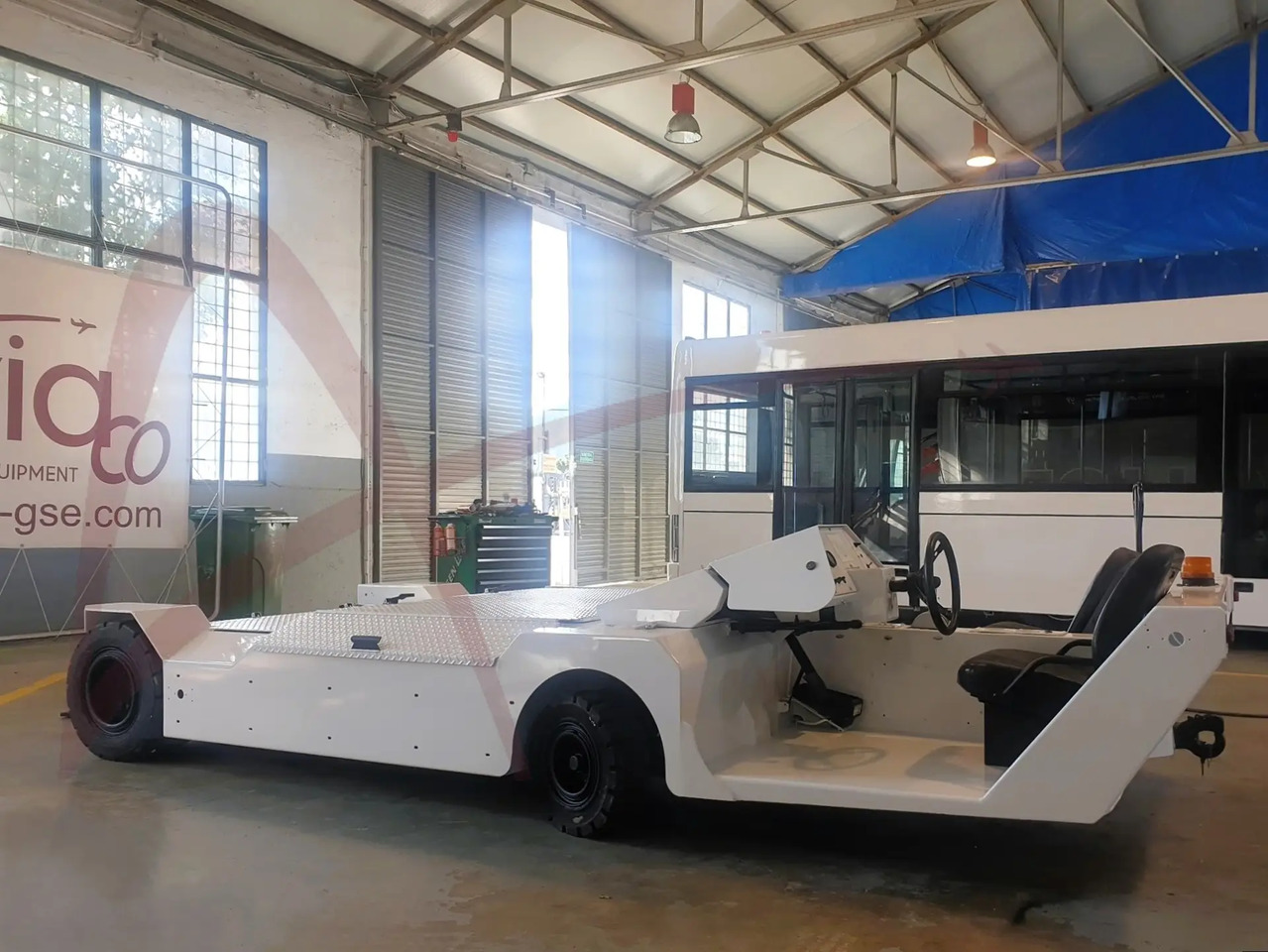 LEKTRO AP8950SD - Remolcador de aviones: foto 1 LEKTRO AP8950SD - Remolcador de aviones: foto 1