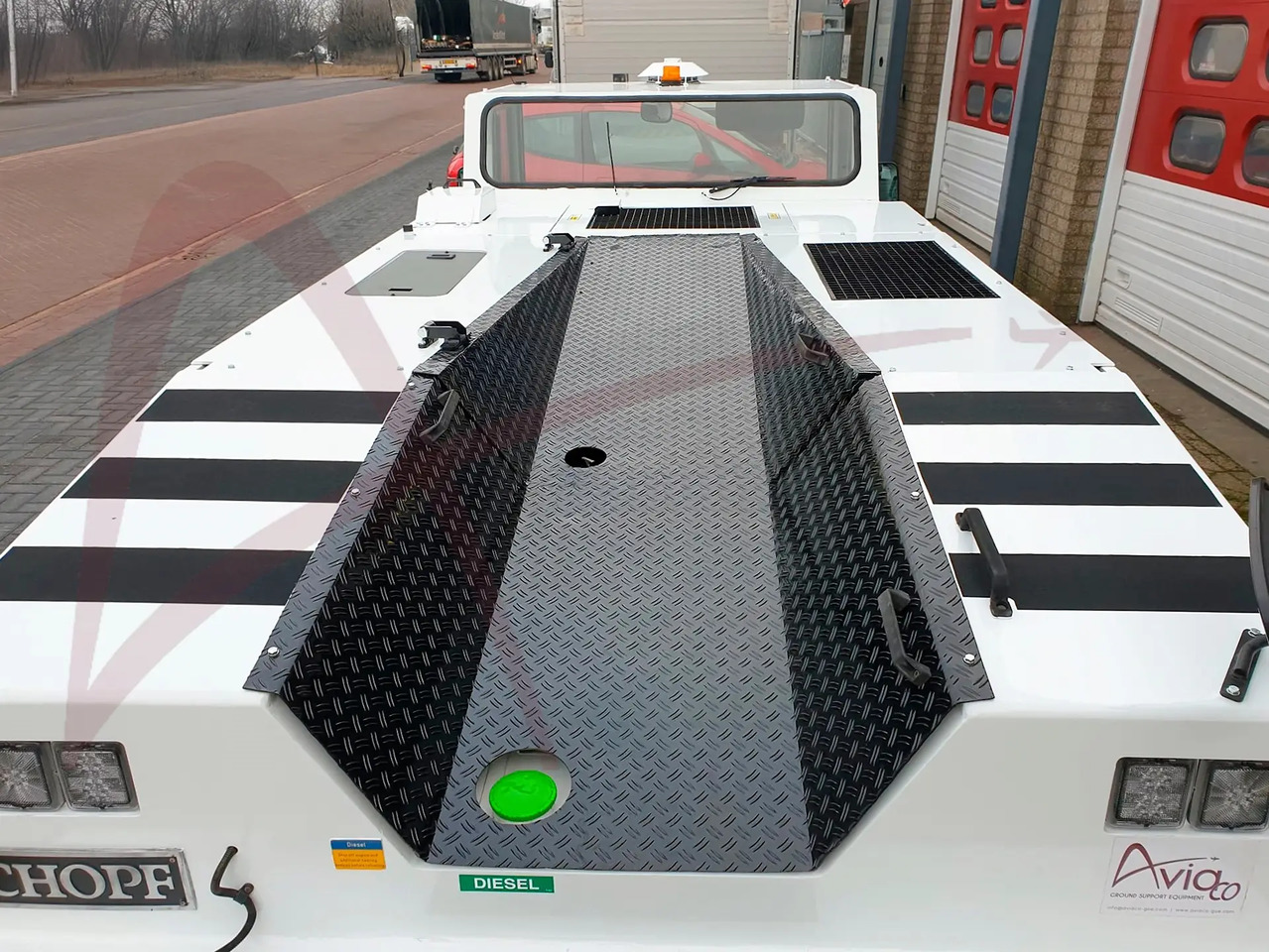 SCHOPF F110 - Remolcador de aviones: foto 3 SCHOPF F110 - Remolcador de aviones: foto 3