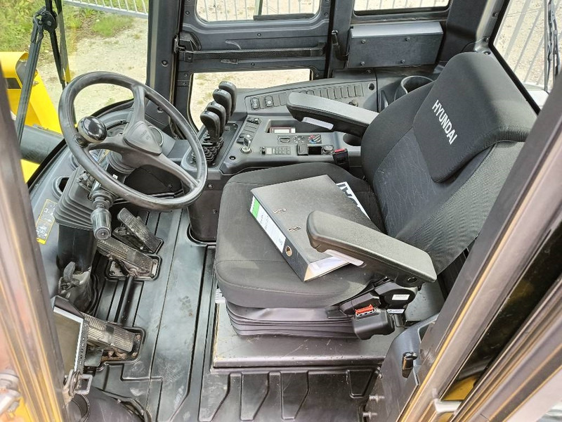 Carretilla elevadora diésel Hyundai 160 D-9 heftruck forklift stapler 16 ton CE: foto 14 Carretilla elevadora diésel Hyundai 160 D-9 heftruck forklift stapler 16 ton CE: foto 14