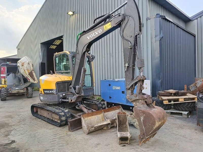 Miniexcavadora Volvo ECR 58 D rups graafmachine tracked excavator bagge: foto 8 Miniexcavadora Volvo ECR 58 D rups graafmachine tracked excavator bagge: foto 8