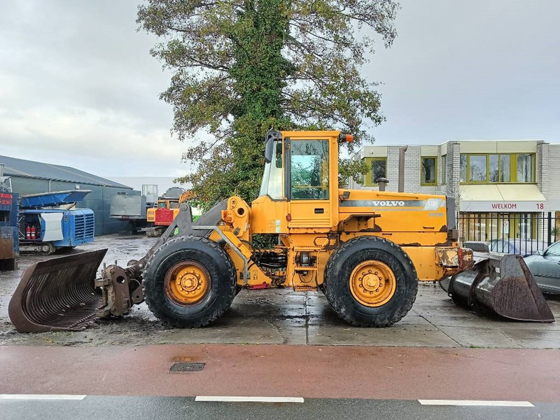 Cargadora de ruedas Volvo L 70 C shovel wiellader loader shovel + 3 bakken: foto 12