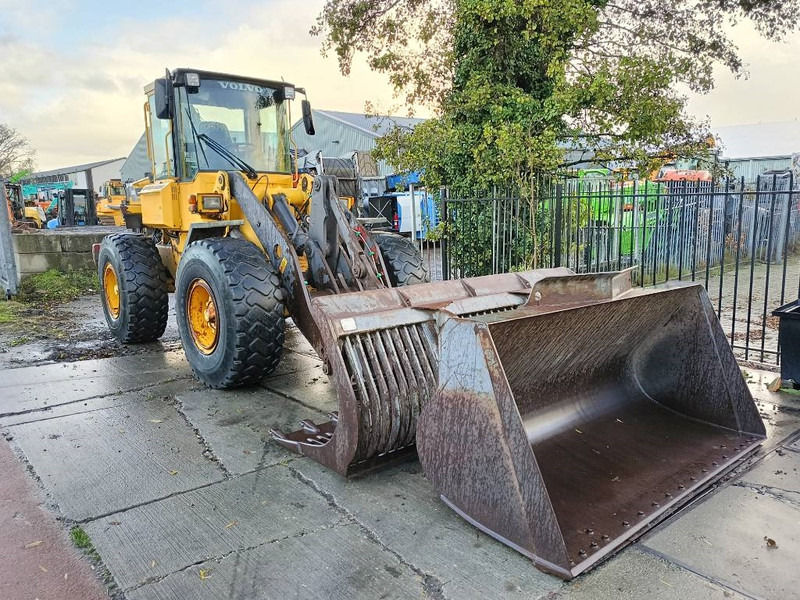 Cargadora de ruedas Volvo L 70 C shovel wiellader loader shovel + 3 bakken: foto 8