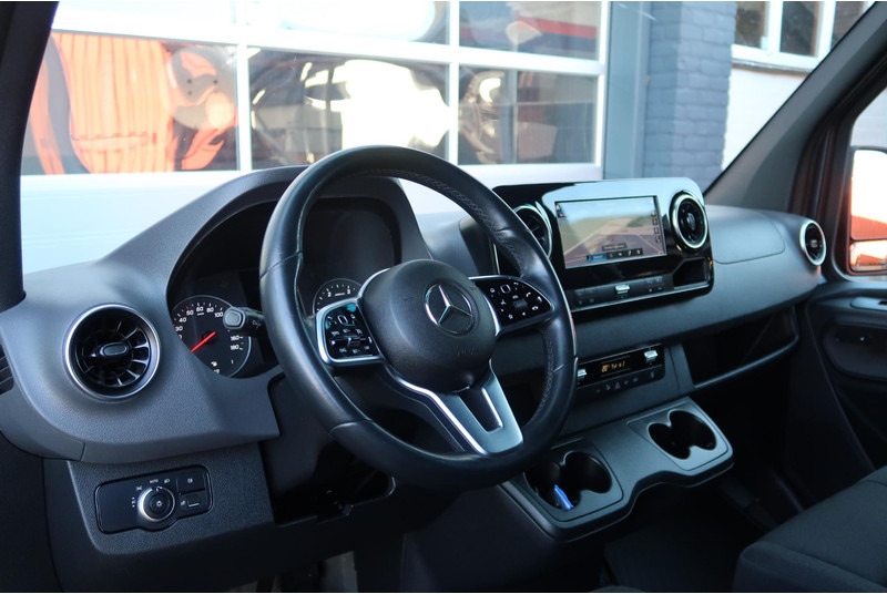 Mercedes-Benz Sprinter 316 2.2 CDI L2H2 AUT/ 360/ LED/ STAND/ MBUX/ CRUISE/ CLIMA - Furgón: foto 2 Mercedes-Benz Sprinter 316 2.2 CDI L2H2 AUT/ 360/ LED/ STAND/ MBUX/ CRUISE/ CLIMA - Furgón: foto 2