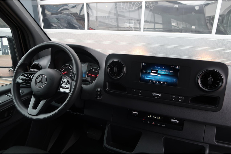 Mercedes-Benz Sprinter 317 CDI L2H2 AUT/ 3.5T/ CAMERA/ MBUX/ CRUISE/ AIRCO - Furgón: foto 5 Mercedes-Benz Sprinter 317 CDI L2H2 AUT/ 3.5T/ CAMERA/ MBUX/ CRUISE/ AIRCO - Furgón: foto 5