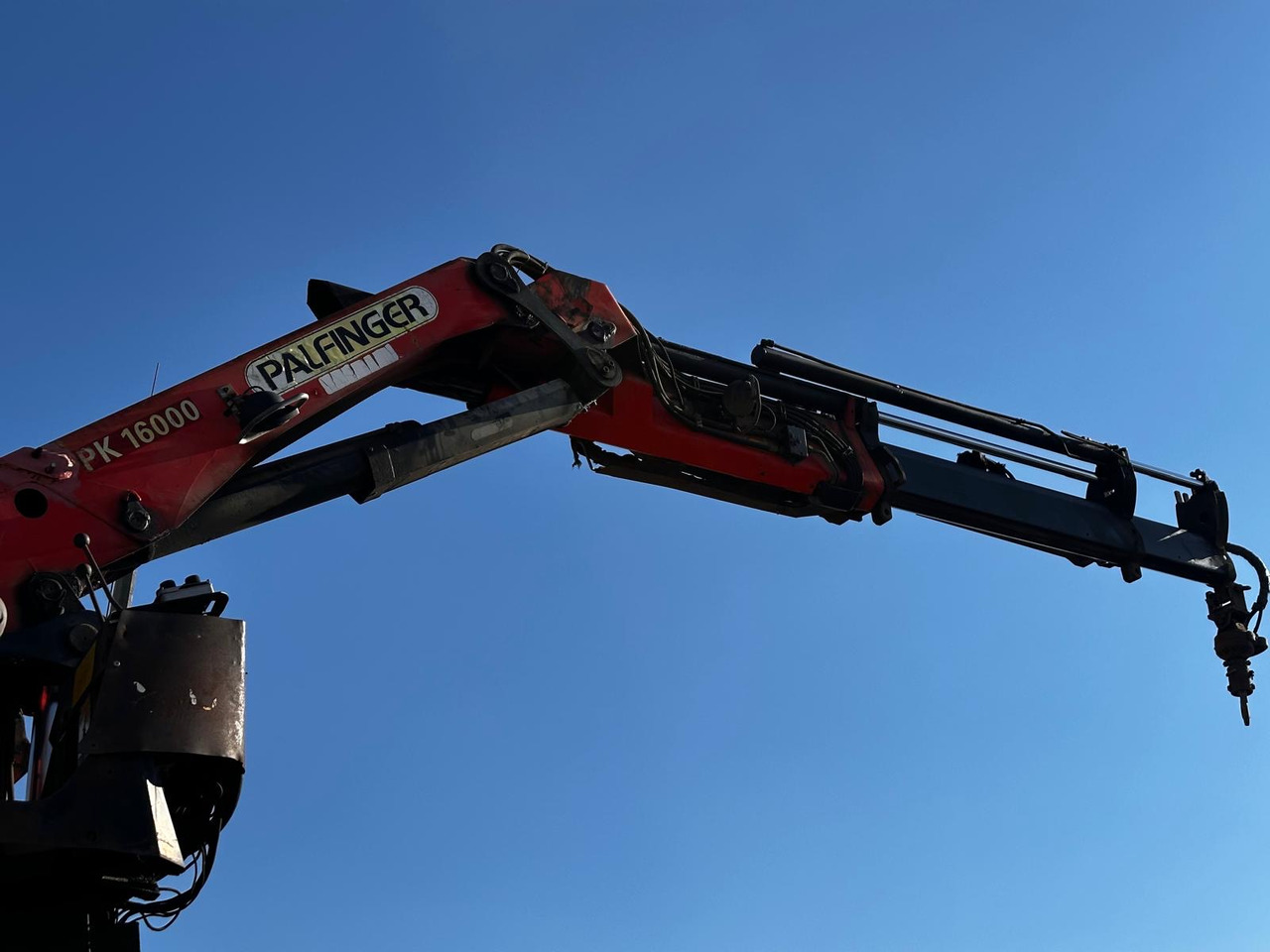 MAN F2000 26.413 Palfinger pk 16000 - Camión grúa: foto 5 MAN F2000 26.413 Palfinger pk 16000 - Camión grúa: foto 5