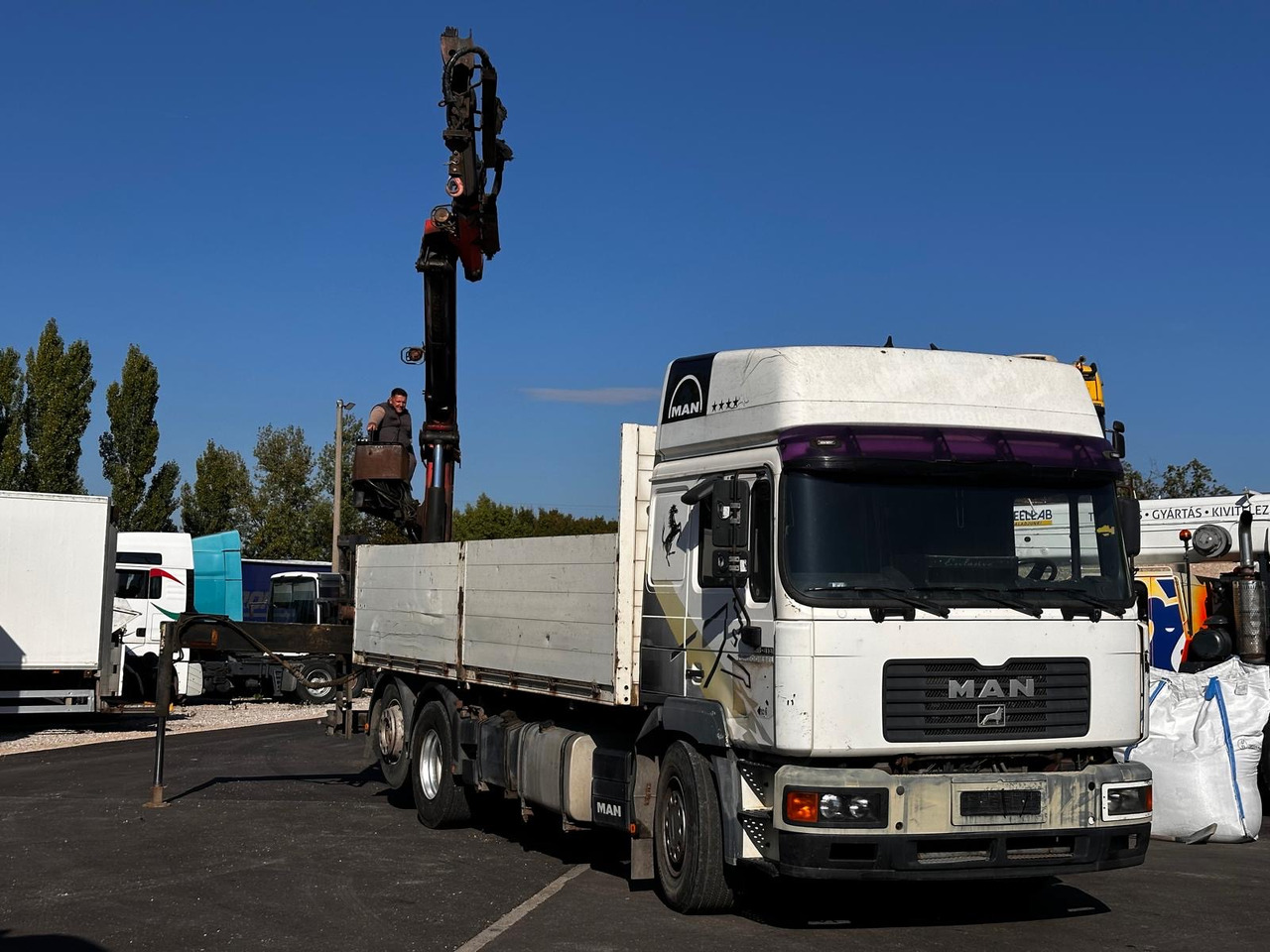 MAN F2000 26.413 Palfinger pk 16000 - Camión grúa: foto 4 MAN F2000 26.413 Palfinger pk 16000 - Camión grúa: foto 4