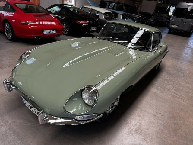 JAGUAR E-Type 4.2 Litre Serie 1.5 FHC Zustand 1... - Coche: foto 2 JAGUAR E-Type 4.2 Litre Serie 1.5 FHC Zustand 1... - Coche: foto 2