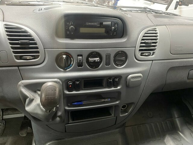 MERCEDES-BENZ Sprinter 313 CDI Doka 4x4 Allrad 1.Hand... - Furgoneta con lona, Furgoneta combi: foto 4 MERCEDES-BENZ Sprinter 313 CDI Doka 4x4 Allrad 1.Hand... - Furgoneta con lona, Furgoneta combi: foto 4