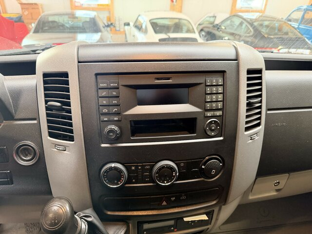 MERCEDES-BENZ Sprinter 316 CDI Pritsche 4x4 Allrad Plane... - Furgoneta caja abierta: foto 5 MERCEDES-BENZ Sprinter 316 CDI Pritsche 4x4 Allrad Plane... - Furgoneta caja abierta: foto 5