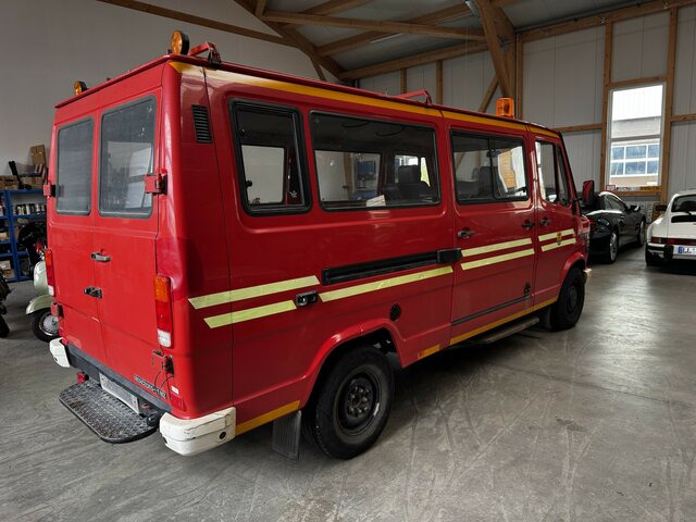 MERCEDES-BENZ T1 310 D Bremer Kombi Feuerwehr1. Hand - Coche: foto 3 MERCEDES-BENZ T1 310 D Bremer Kombi Feuerwehr1. Hand - Coche: foto 3