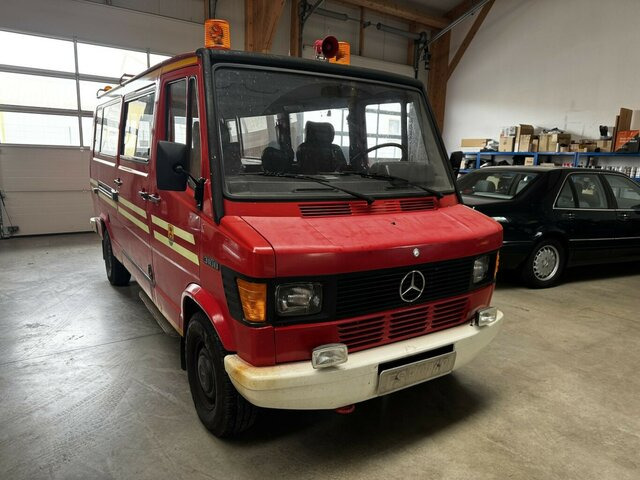 MERCEDES-BENZ T1 310 D Bremer Kombi Feuerwehr1. Hand... - Minibús, Furgoneta de pasajeros: foto 3 MERCEDES-BENZ T1 310 D Bremer Kombi Feuerwehr1. Hand... - Minibús, Furgoneta de pasajeros: foto 3
