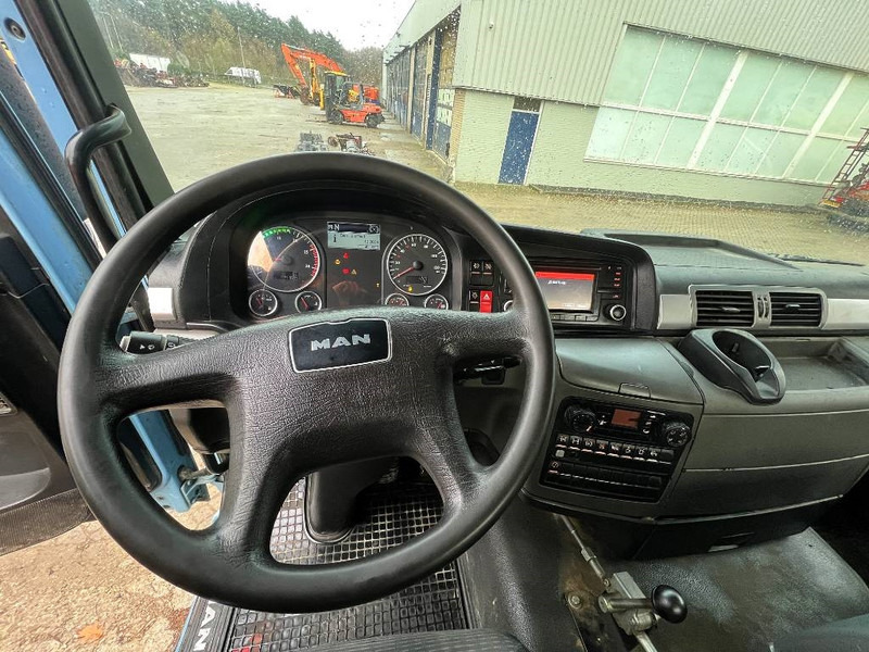 Camión hormigonera MAN TGS 32.400: foto 10