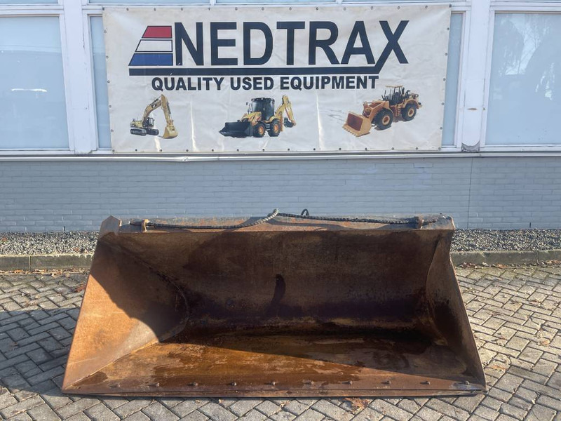 RIMAN HYDRAULIC FRONT BUCKET FOR JCB 3CX - Cazo para Maquinaria de construcción: foto 1 RIMAN HYDRAULIC FRONT BUCKET FOR JCB 3CX - Cazo para Maquinaria de construcción: foto 1