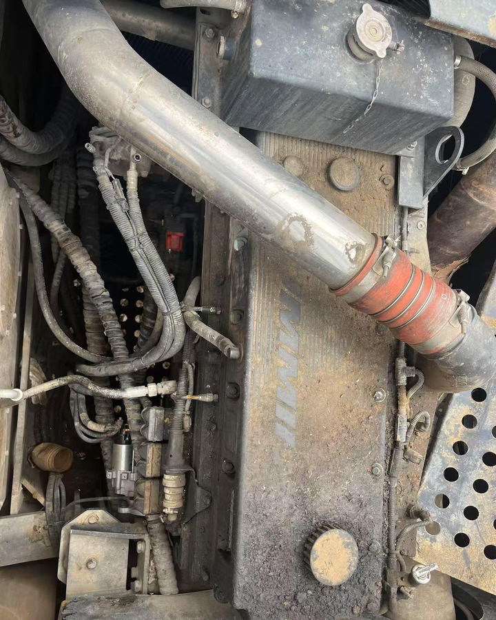 XCMG China XR400D 108m Rotary drilling rig hydraulic machine price - Maquinaria de construcción: foto 4 XCMG China XR400D 108m Rotary drilling rig hydraulic machine price - Maquinaria de construcción: foto 4