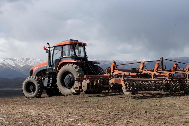 Tractor nuevo XCMG Factory KAT1204 Farm Tractor 4x4 Agriculture Machinery Tractors for Sale Price: foto 5