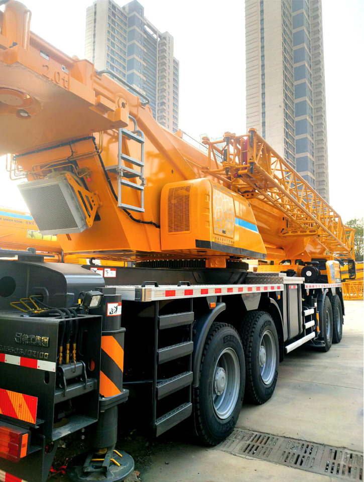 XCMG Offical 100 Tons Used Truck Crane XCT100L7-1 Boom Mobile Crane Price For Sale - Autogrúa: foto 4 XCMG Offical 100 Tons Used Truck Crane XCT100L7-1 Boom Mobile Crane Price For Sale - Autogrúa: foto 4