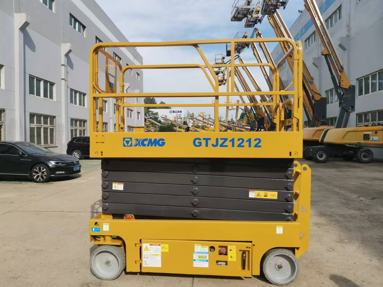 XCMG Official 12m Used Self Propelled Scissor Lift GTJZ1212 Aerial Work Platforms For Sale - Plataforma de tijeras: foto 3 XCMG Official 12m Used Self Propelled Scissor Lift GTJZ1212 Aerial Work Platforms For Sale - Plataforma de tijeras: foto 3